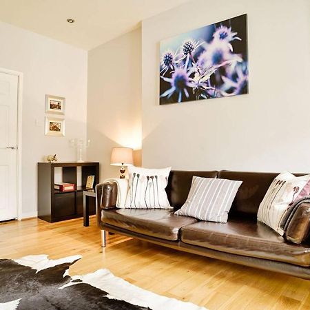 Joivy Bright Royal Mile Apartment Edinburgh Bagian luar foto