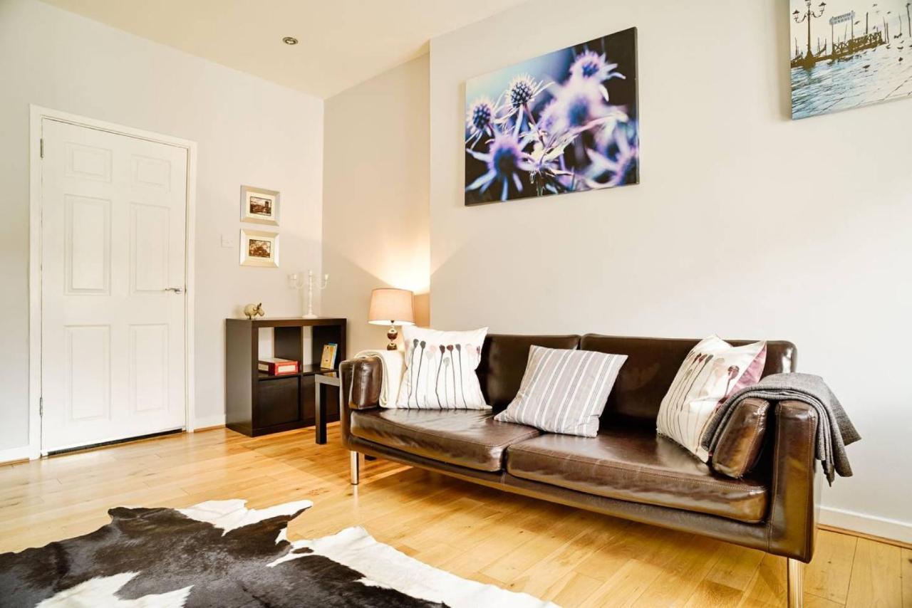 Joivy Bright Royal Mile Apartment Edinburgh Bagian luar foto